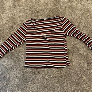 cropped long sleeve shirt